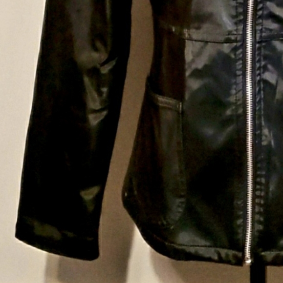 Jacket - Picture 5 of 5